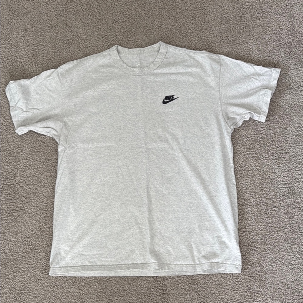 Nike Gray Short Sleeve Tee Classic Design